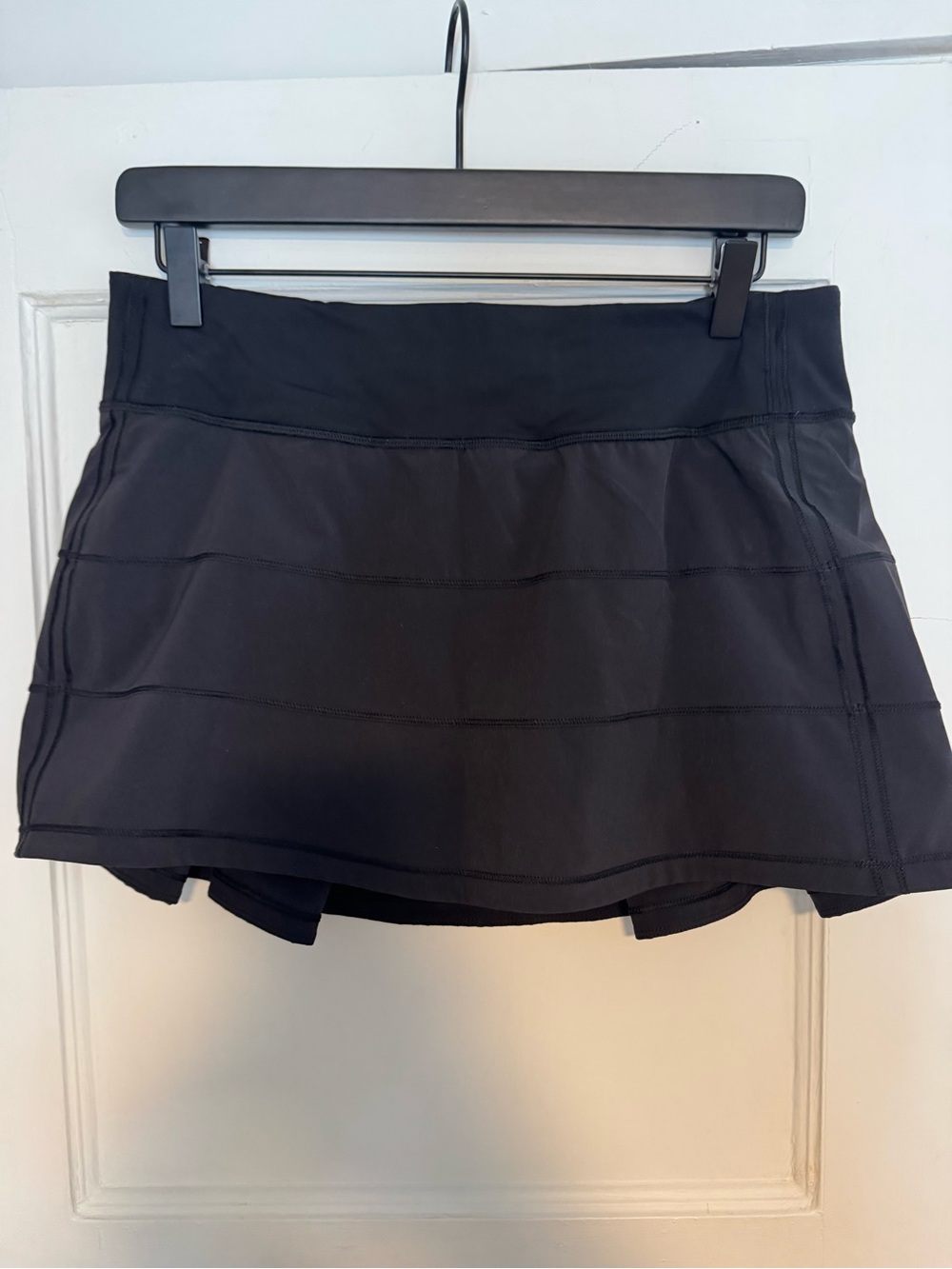 Women's Lululemon Black Athletic Skort Size 8